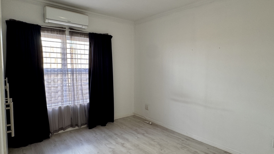 To Let 2 Bedroom Property for Rent in Wellington Central Western Cape